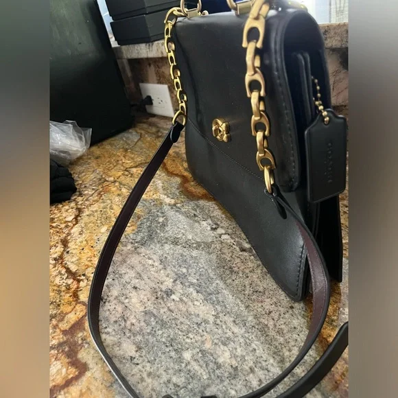 Coach tophandle turnlock bag - Picture 3 of 11